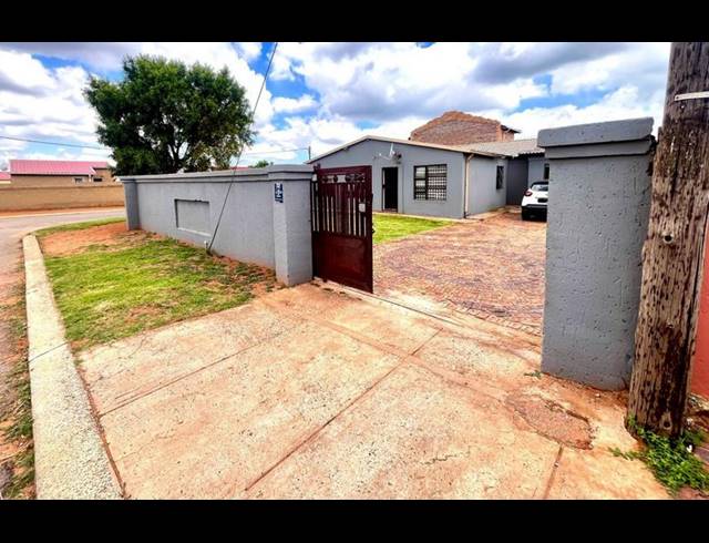 3 BEDROOM HOUSE FOR SALE IN GLEN RIDGE